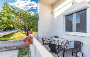 Awesome Apartment In Kastel Luksic With Kitchen
